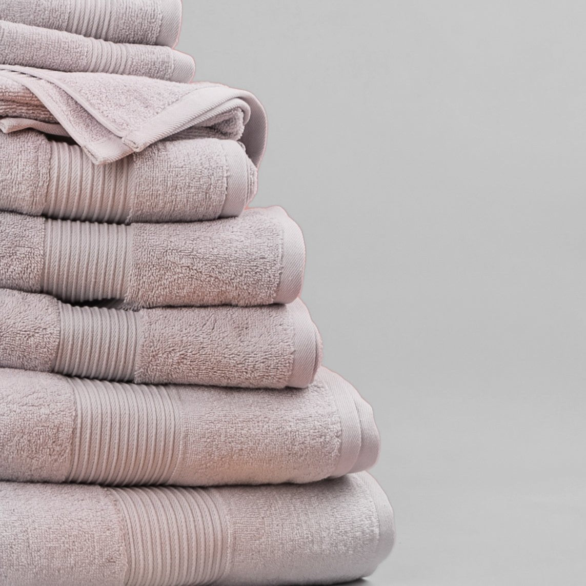 http://tielleloveluxury.co.uk/cdn/shop/products/Towels-Dove-Grey4-326529_1200x1200.jpg?v=1671179160