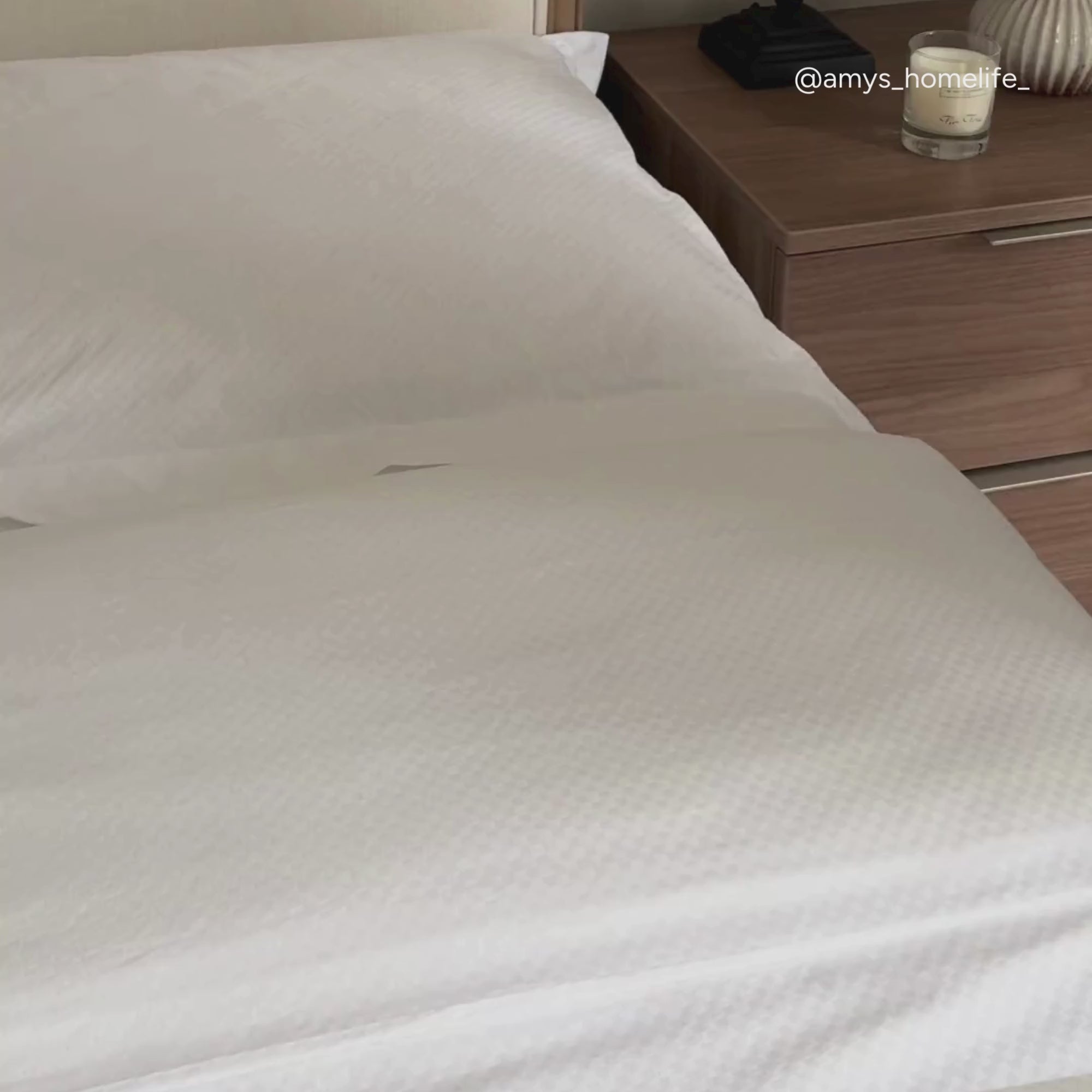 Classic Hotel Microcheck 300 Thread Count Bedlinen Set