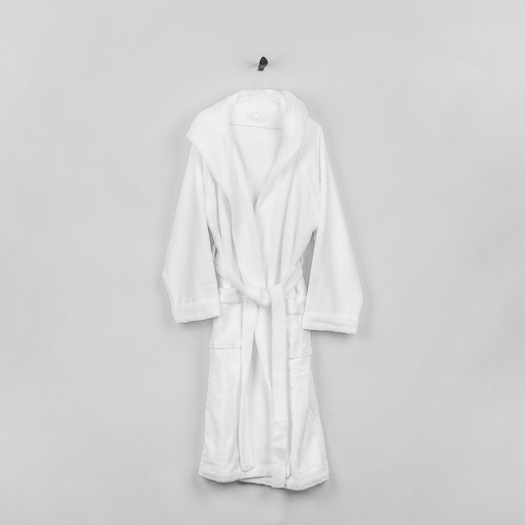 soft luxury hooded bath robe 
